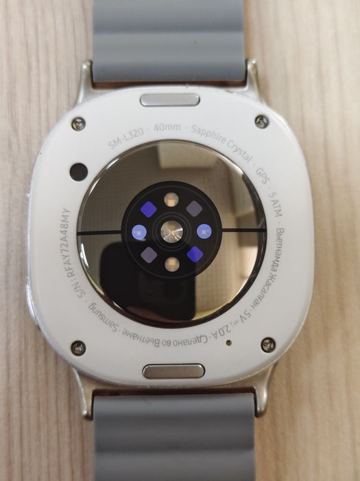 Смарт часы Samsung Galaxy Watch 8