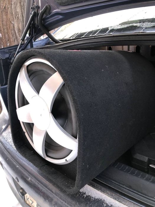 Продам Сабвуфер 5 элемент