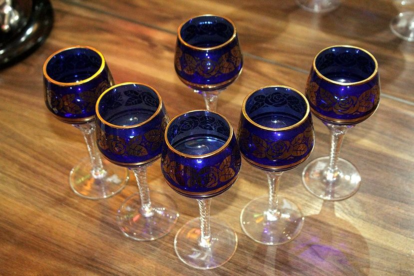 Рюмки кобальтовые Богемия (Чехословакия) новые 6 штук