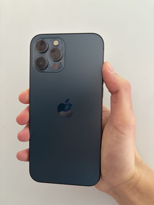 iPhone 12 Pro Max (blue)