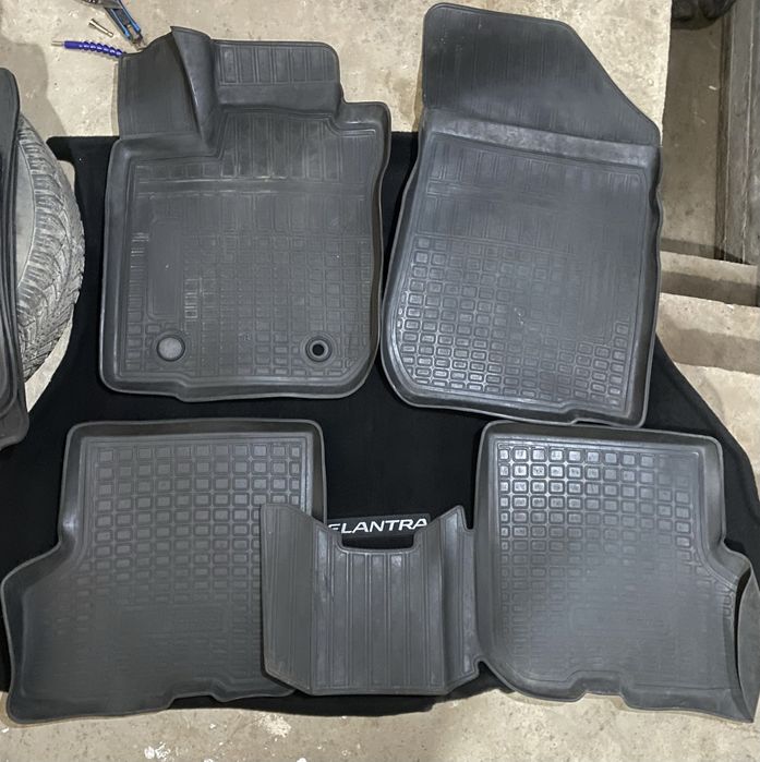 Полик рено сандеро