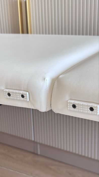 Массажная кушетка