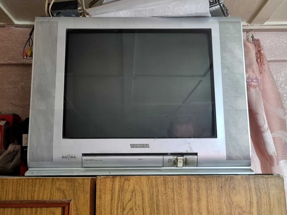 Televizor toshiba tezda sotiladi. Narxi kelishiladi.