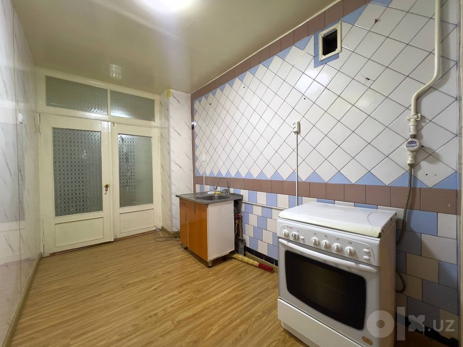 Продам 3/1/4 Паркентский Генерала Петрова 77 серия