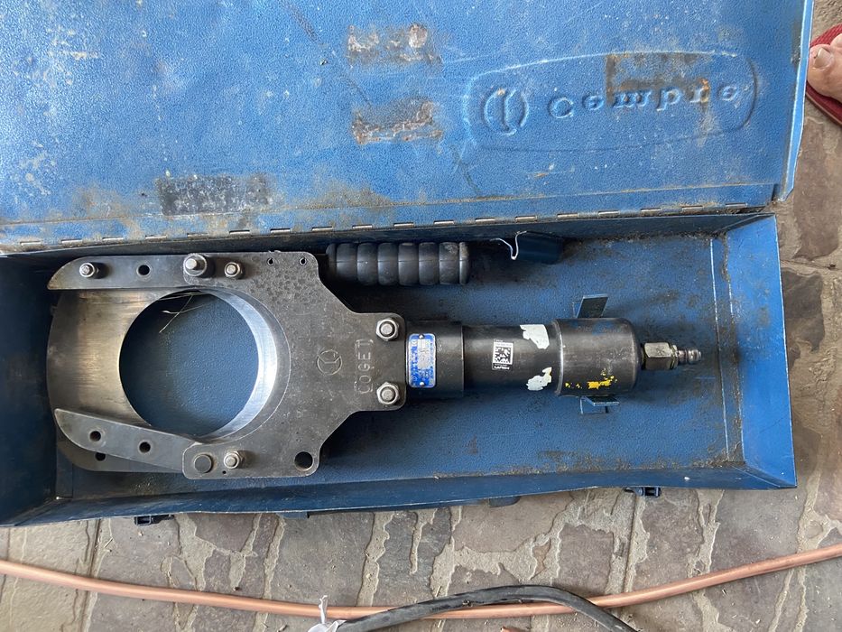 Cap hidraulic pentru taierea cablurilor electrice