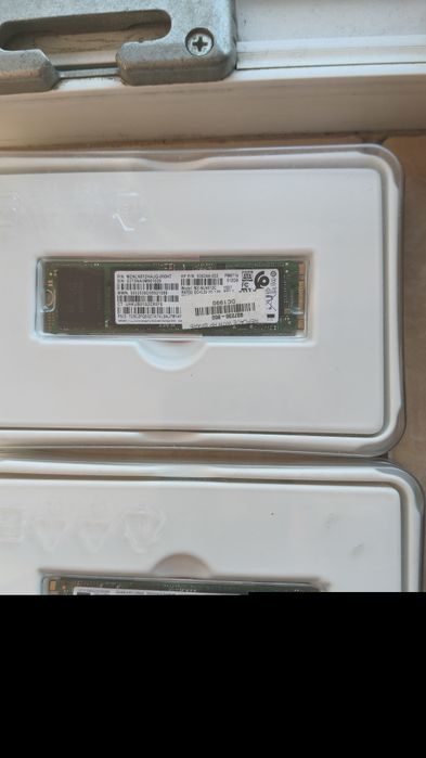 Ssd diverse firme 256 Gb și 512 Gb
