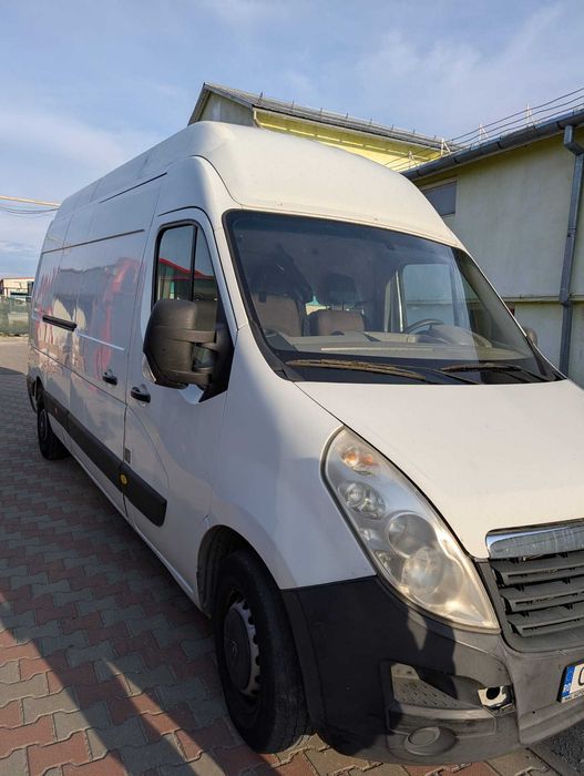 Persoana fizica vand autoutilitara marca Opel Movano
