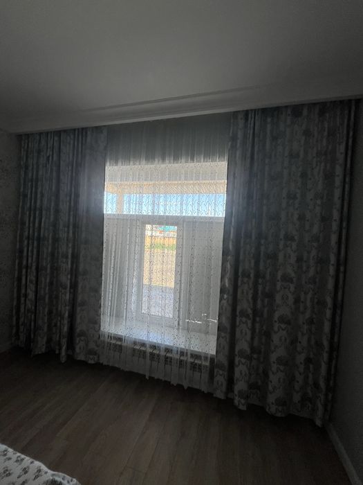 Продам шторы с тюлем в хорошем состояний
