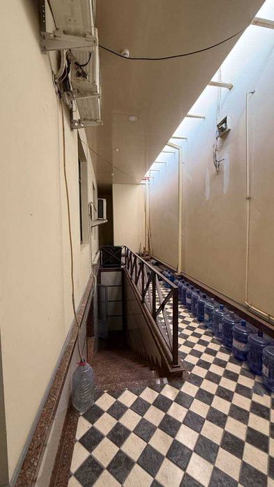 шойхонтохур район Ибн-Синой махала ичига  келейника бор срочна