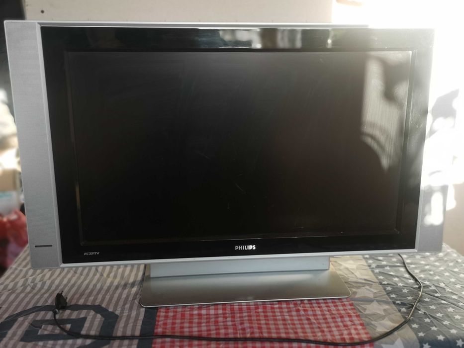 Телевизия марка PHILPS