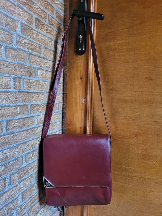 Кожена чанта от естествена кожа с дълга дръжка