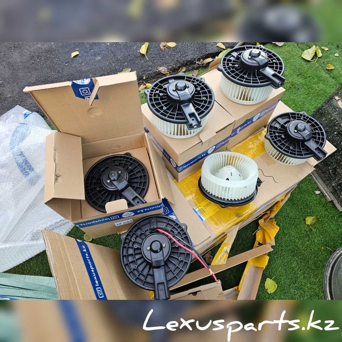 Моторчик печки RX300