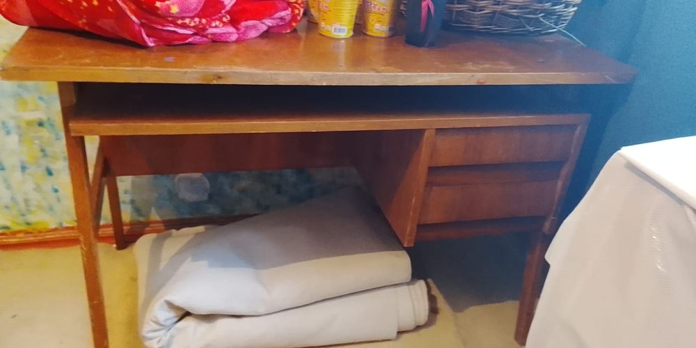 Стол для кухни 2 шт