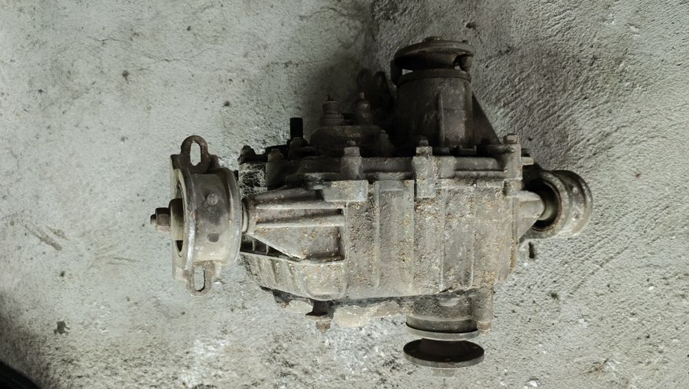 нива б/у запчасти