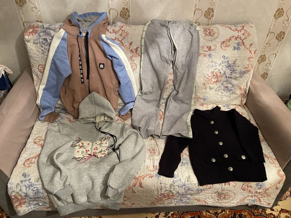 продам одежду детскую