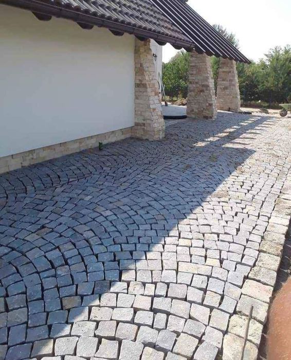 Piatra cubica granit