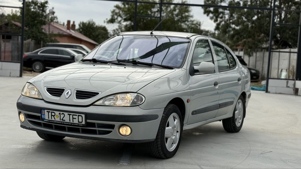Renault megane unic proprietar! De noua !benzina!
