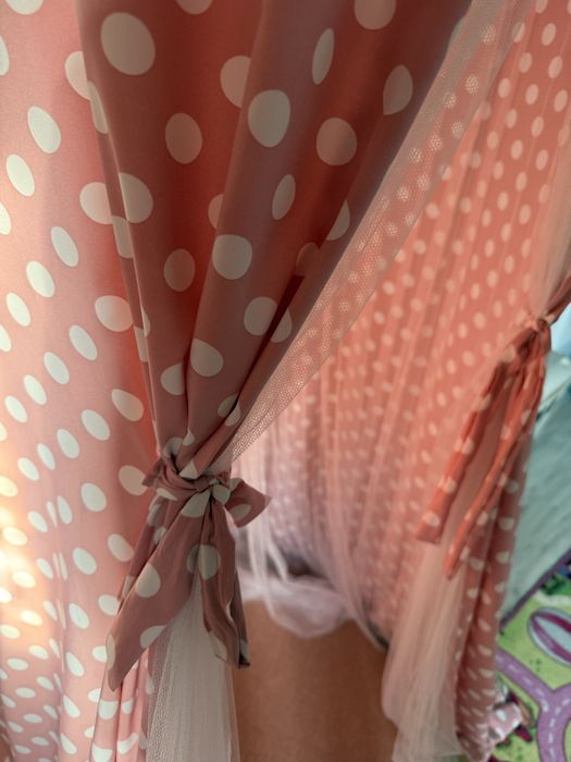 Baldachin cu perna si tulle