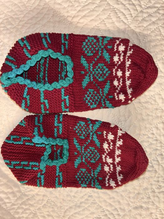 Нови ръчно плетени терлици