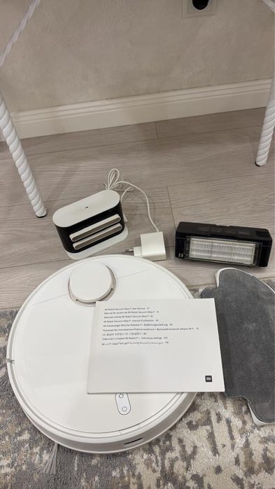 робот пылесос от XIAOMI Mi Robot Vacuum