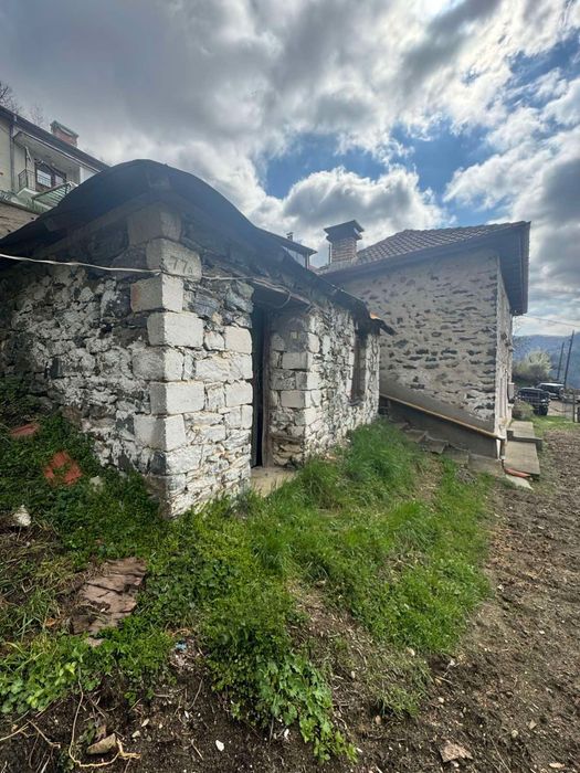 Къща в село Аламовци, Златоград