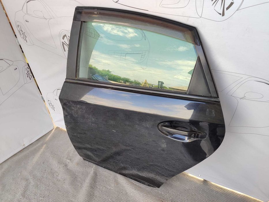 Usa Spate Stanga Toyota Prius (XW30) Hatchback 2009–2015 / Cod OEM 67004-47090 (11M)