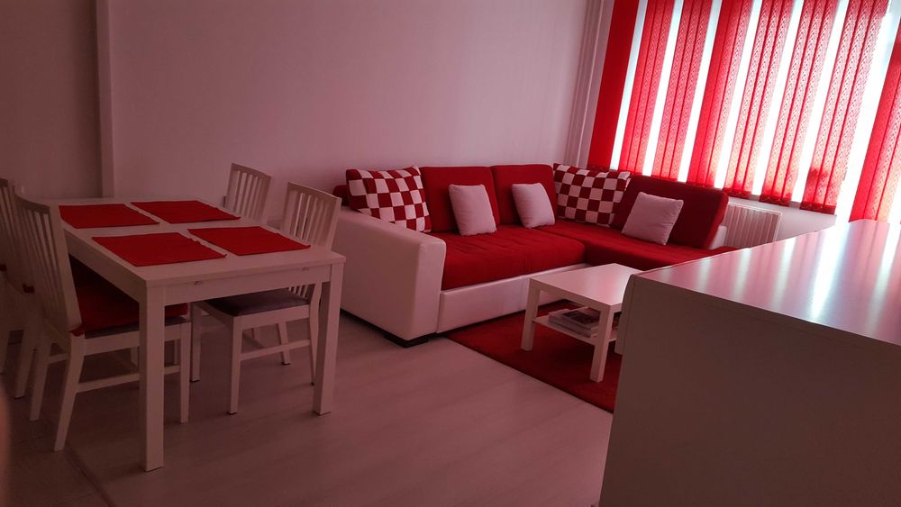 Голям ъглов диван с функция сън