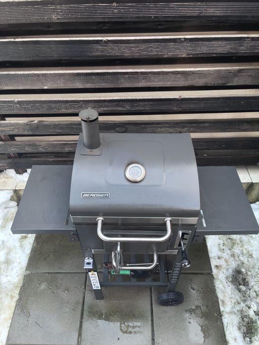 Gratar pe carbuni Berdsen