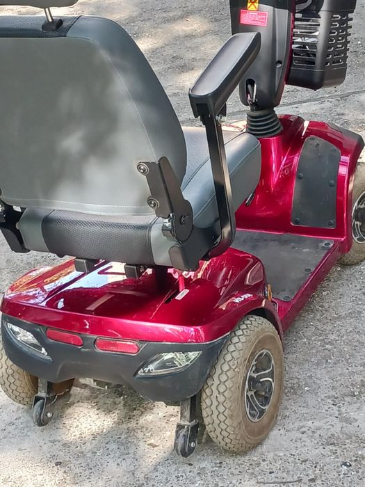 Акумулаторна инвалидна количка