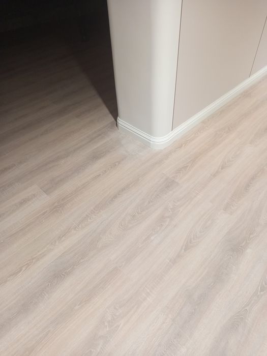 Установка плинтуса. МДФ. Полимер