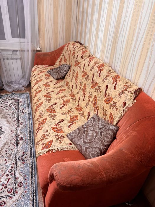 Продам диван в хорошем состянии