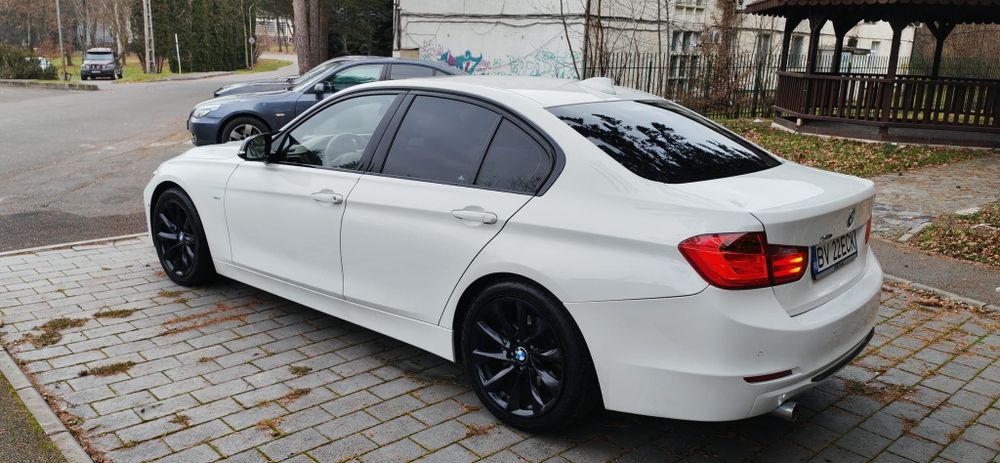 BMW 320/184cp/ LUXURY-360G/Full 2015