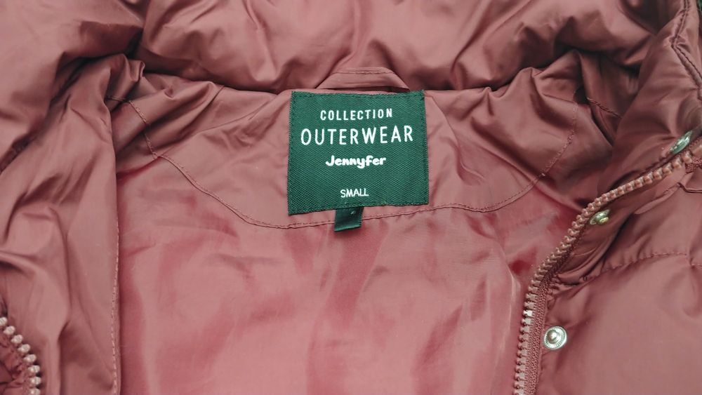 женская короткое куртка от Jennyfer