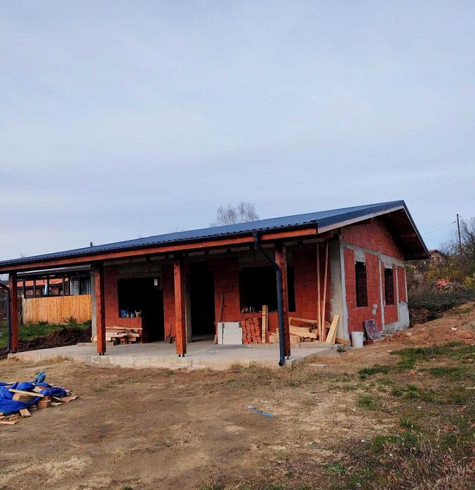 Качество,без компромис - Ремонт на Покриви и Дървени конструкции