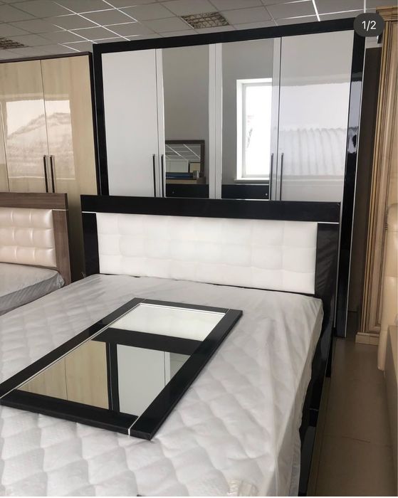 Спальный гарнитур