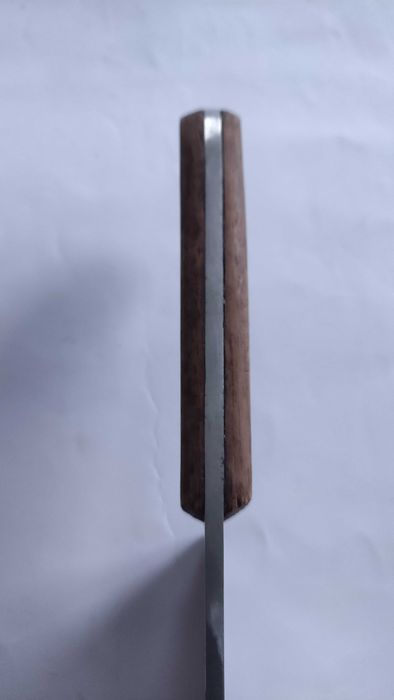 Кухненски сатър от дебела стомана и дървена дръжка