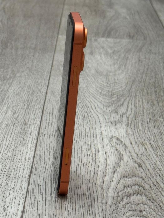 Оригинал iPhone XR в корпусе 17 PRO