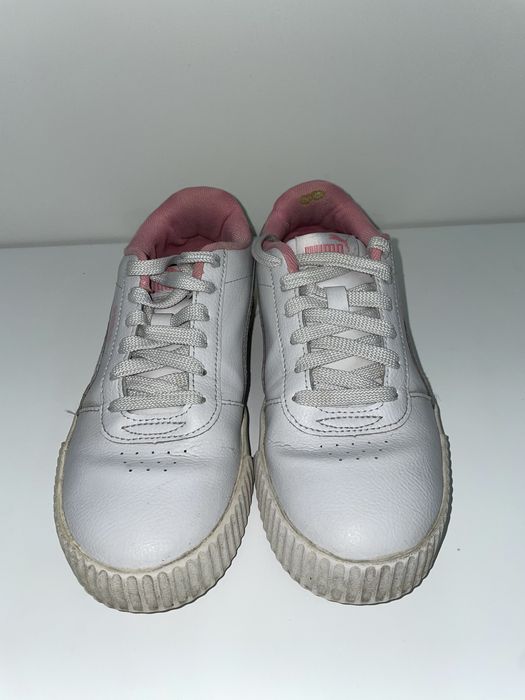 Кроссовки женские