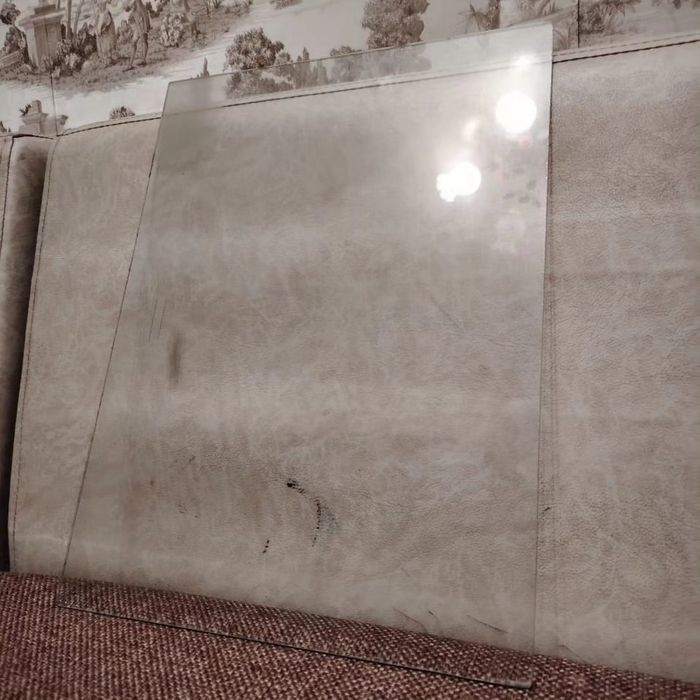 Стекла прочные разные