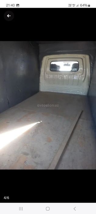 Tent  changanniki srochno sotiladi holati yahshi yirtilgan joyi yuq