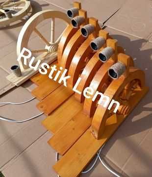 Lustre rustice din lemn