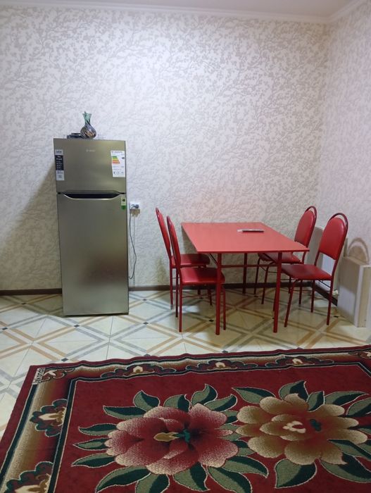 Barcha sharoitlarga ega 2 xonali uy ijaraga beriladi.