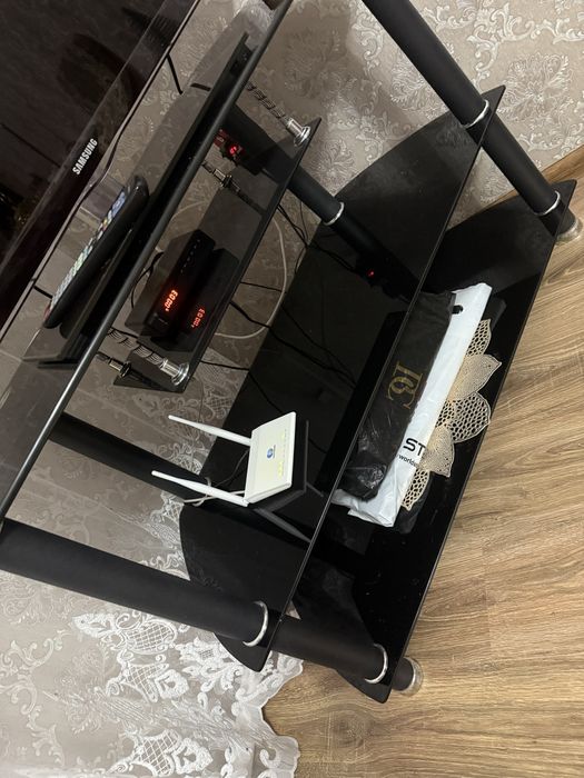 Подставка для телевизора