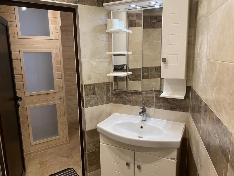 Дава се под наем Двустаен апартамент в Варна, Левски - 58 кв.м за 537 € - Снимка #8