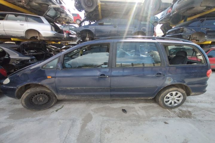 Macara geam spate stanga electrica YM2114A389BA Seat Alhambra 2000