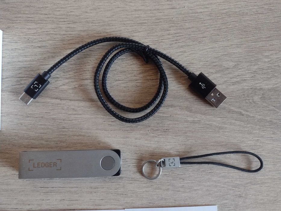 хардуерен портфейл Ledger Nano X