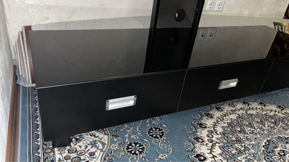 Тумба для телевизора