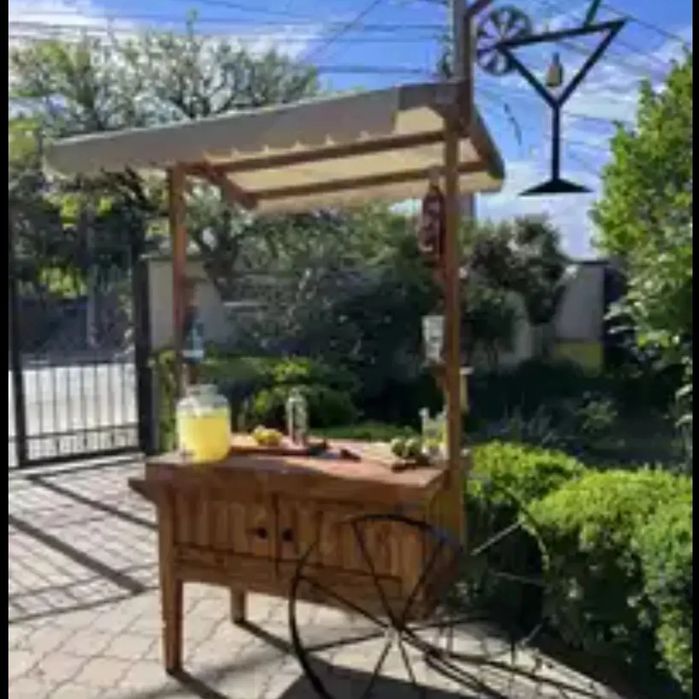 Bar mobil din lemn , suport sticla trifoi  etc - rustic și elegant! -