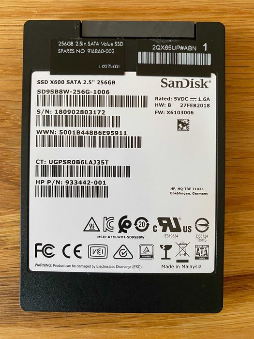 SSD диск 256 Gb на SanDisk