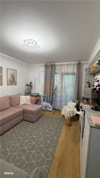 Apartament cu 2 camere Decomandat cu Parcare